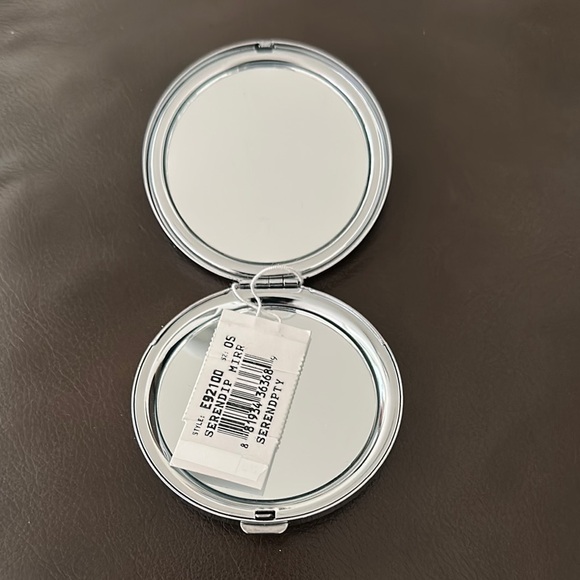 NWT Brighton Serendipity Silver Compact Mirror - Picture 2 of 3